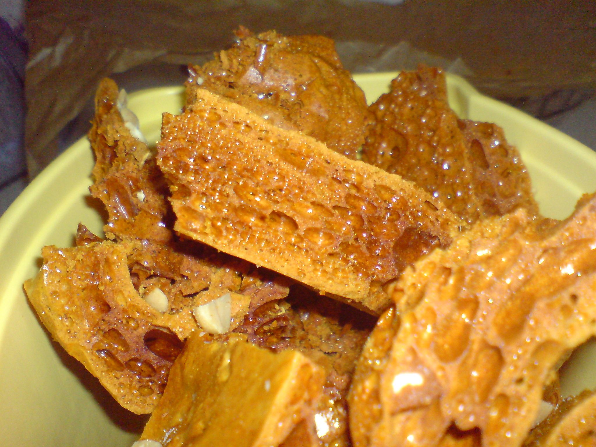 How to Make Honeycomb Treats