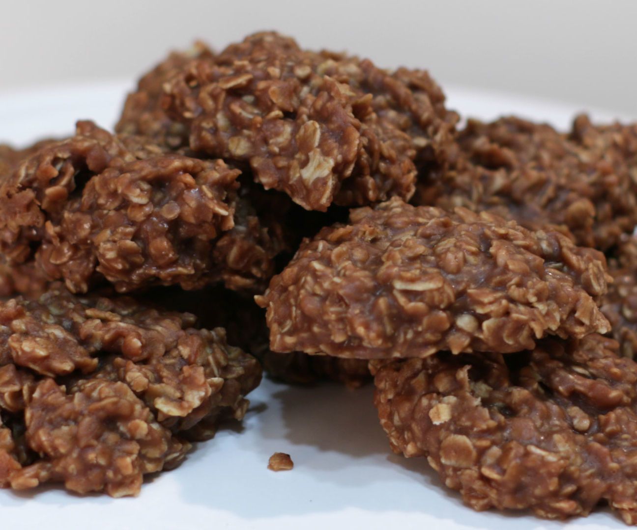 No Bake Chocolate Oatmeal Cookies