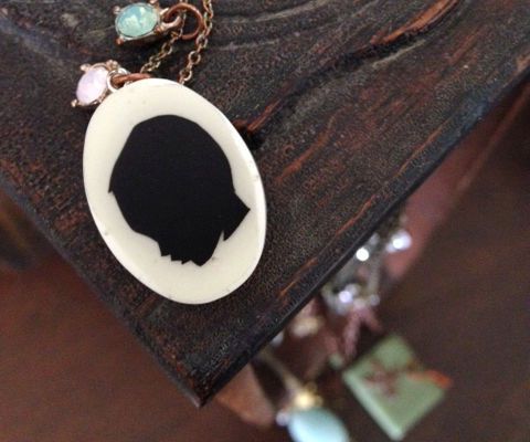 Dependant-Pendant (silhouette Charm) 