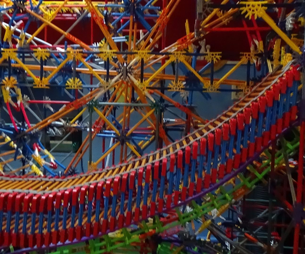 [PICTURES & VIDEO]: K'nex Ballmachine LIMONIUM