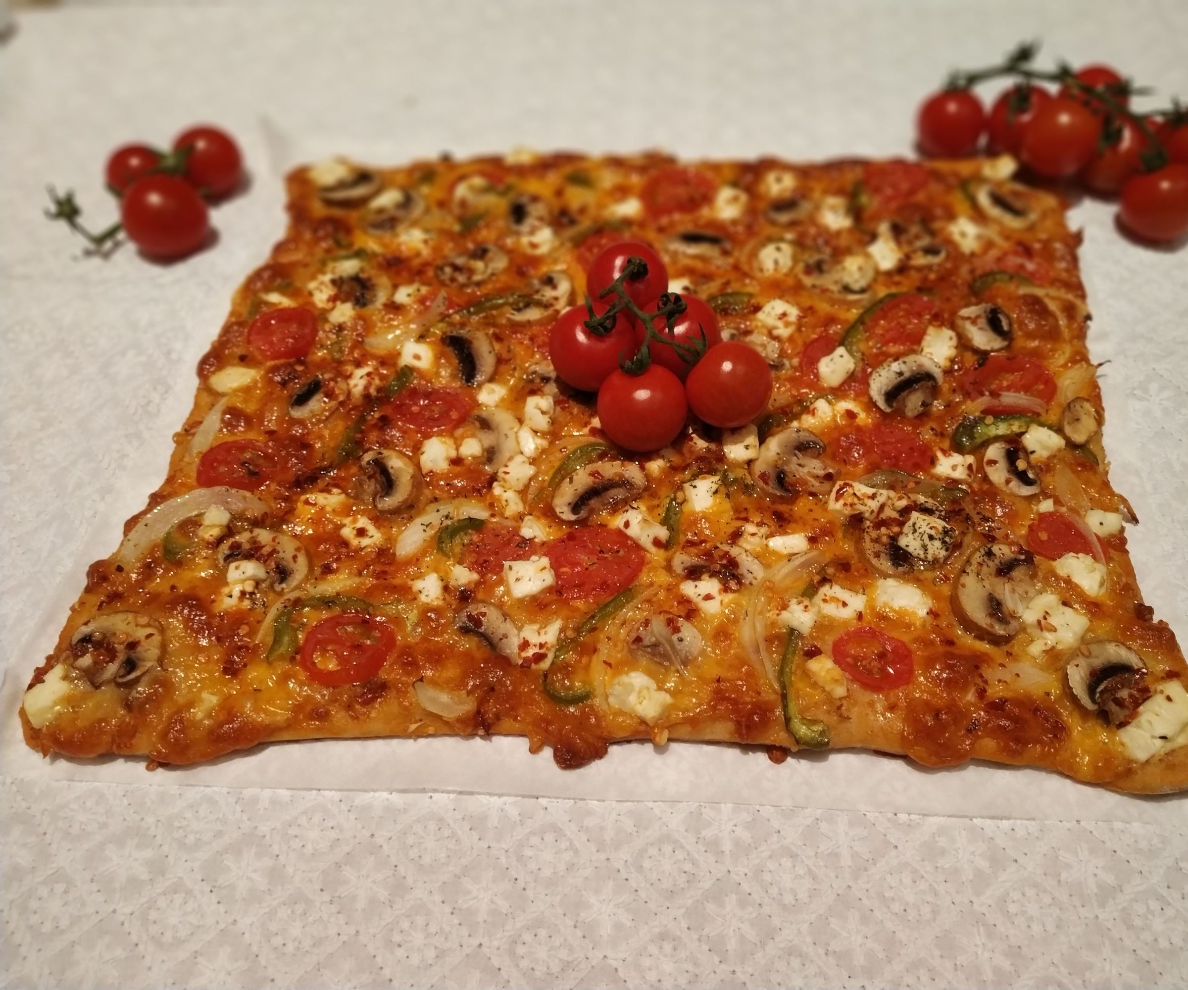 Thin Crust Pizza