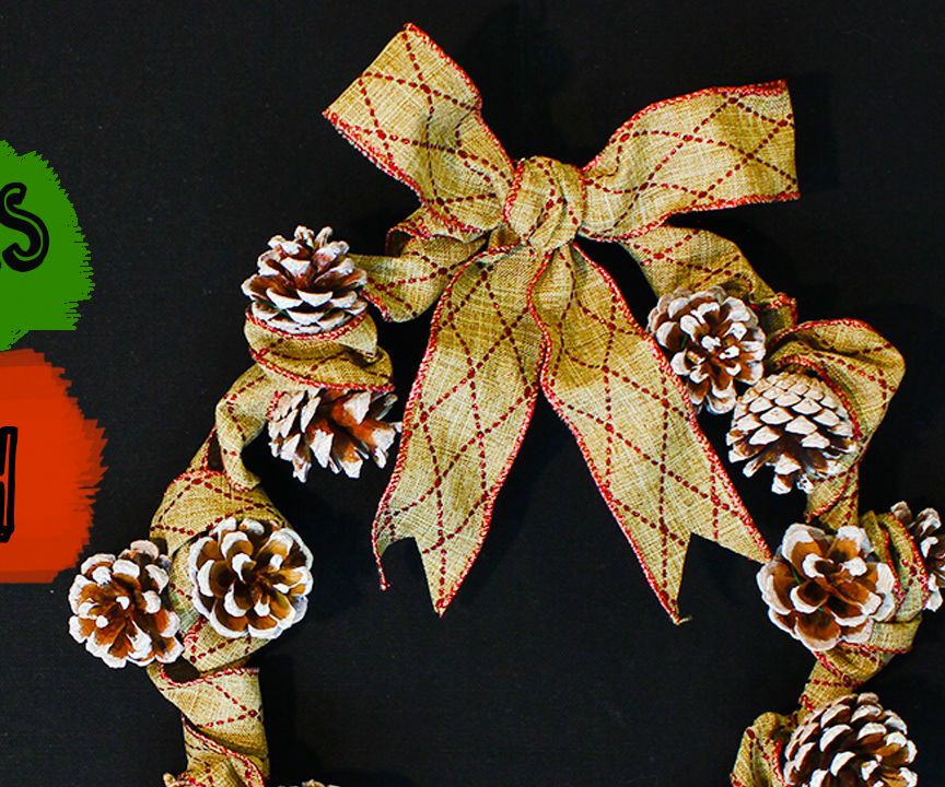 How to Make a Christmas Wreath 