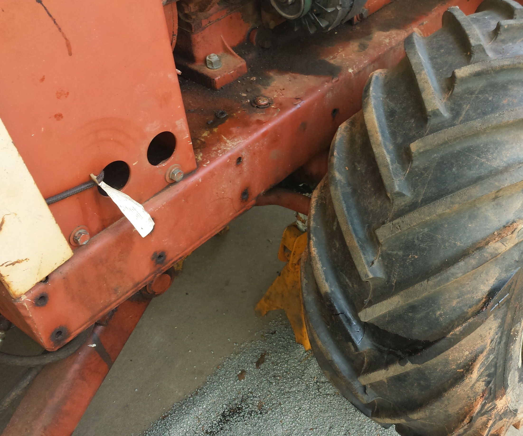 How to Re-seal From the Outside a Dana 44 Axle on a Ditch Witch