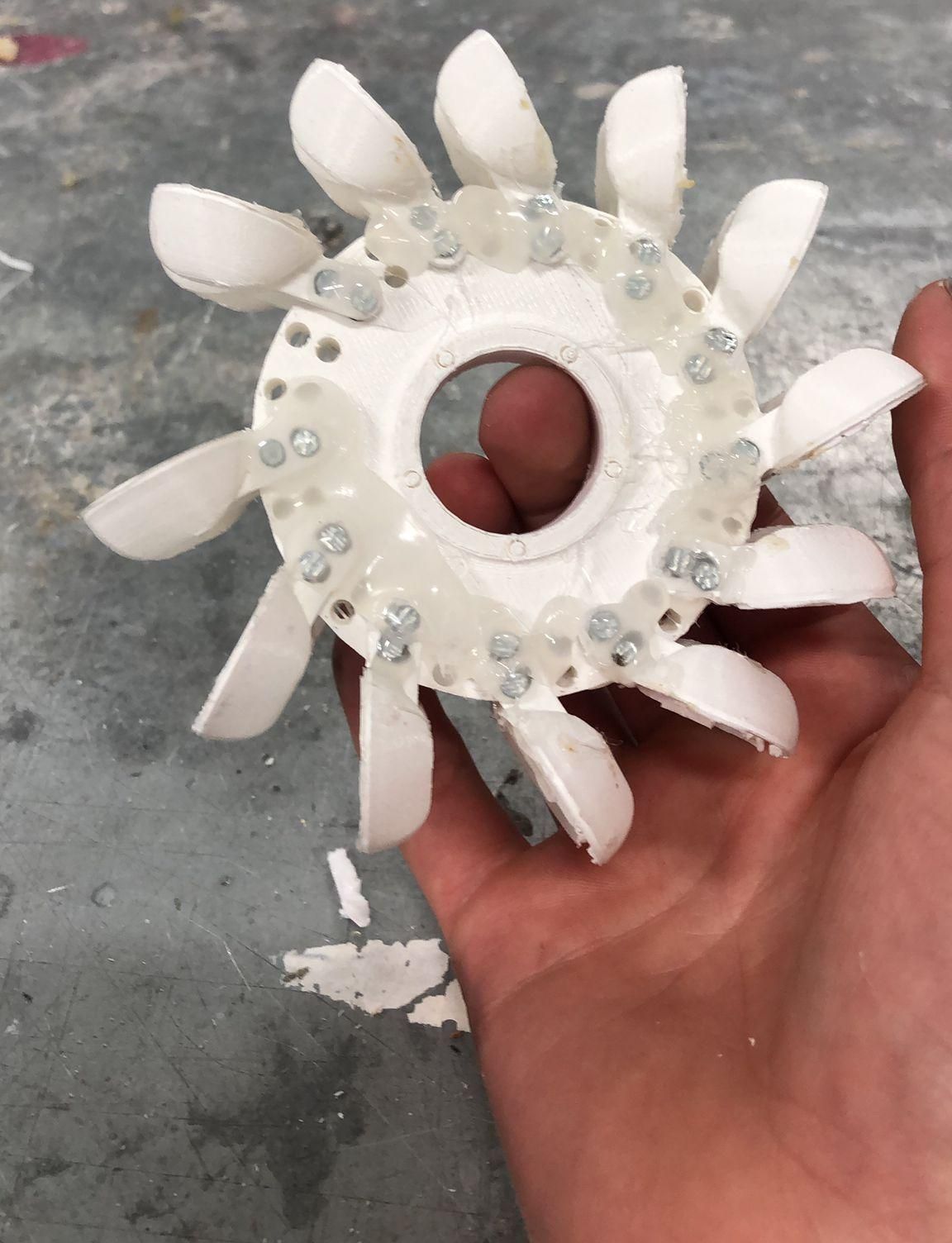 Groep 37 - Pelton Turbine, Van Potentiële Energie Naar Elektrische Energie