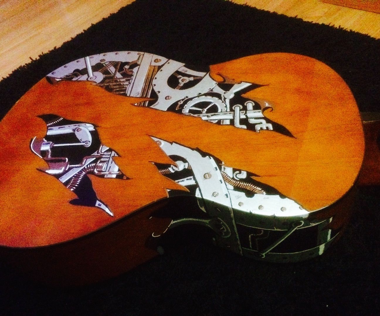 Easily Decorate Guitars Without Needing to Strip the Lacquer. 4 Steps