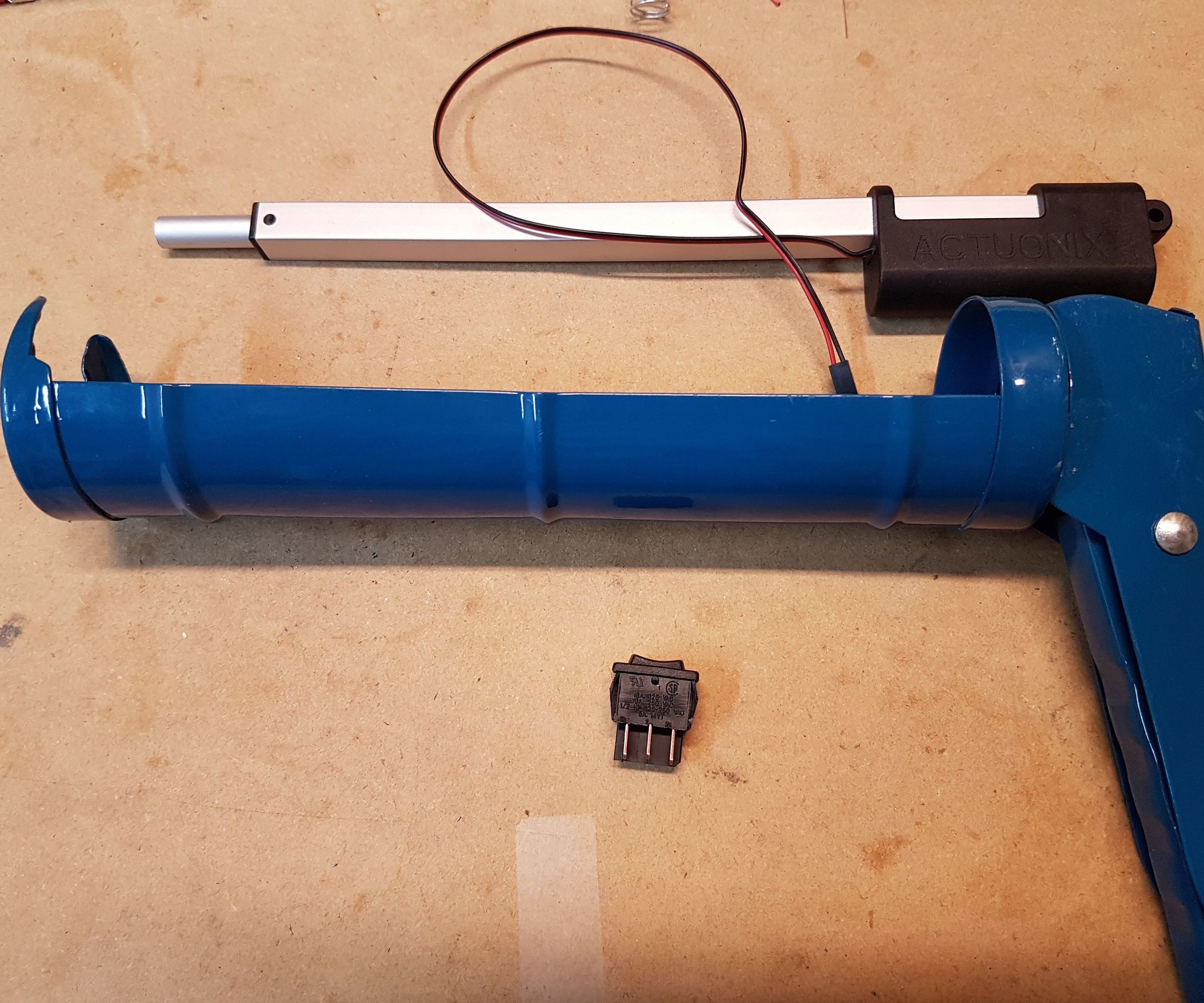 DIY Cordless Electric Caulking Gun