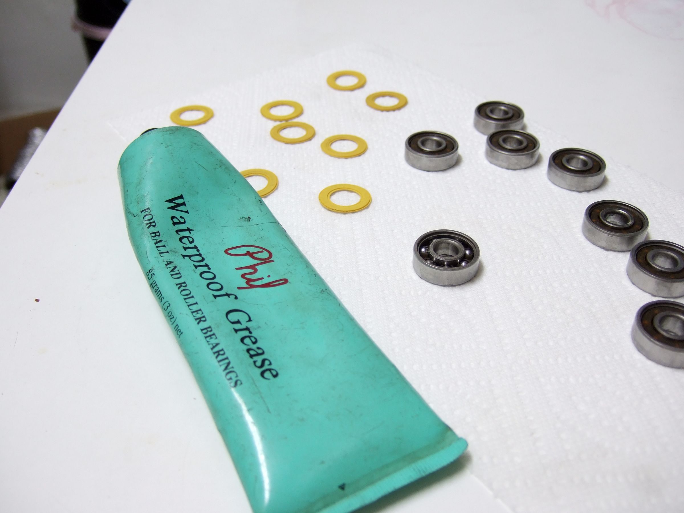 Clean and Grease your Skateboard Bearings
