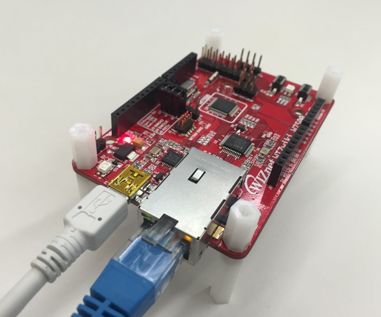 Convert IoLibrary Into BSD Socket Style on WIZwki-W7500 Platform
