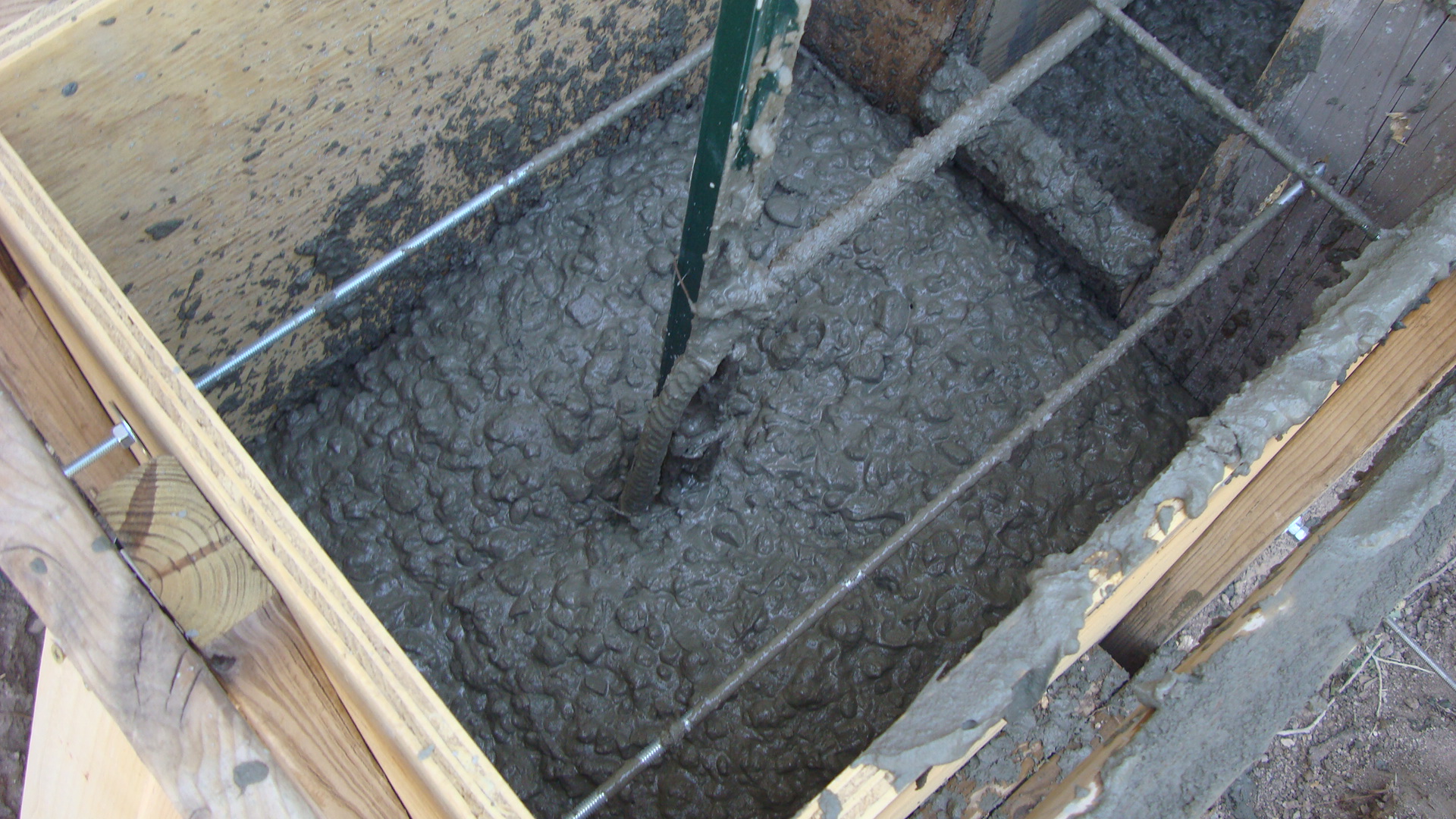 Retaining Wall and Footer/ Pouring Concrete Instructables