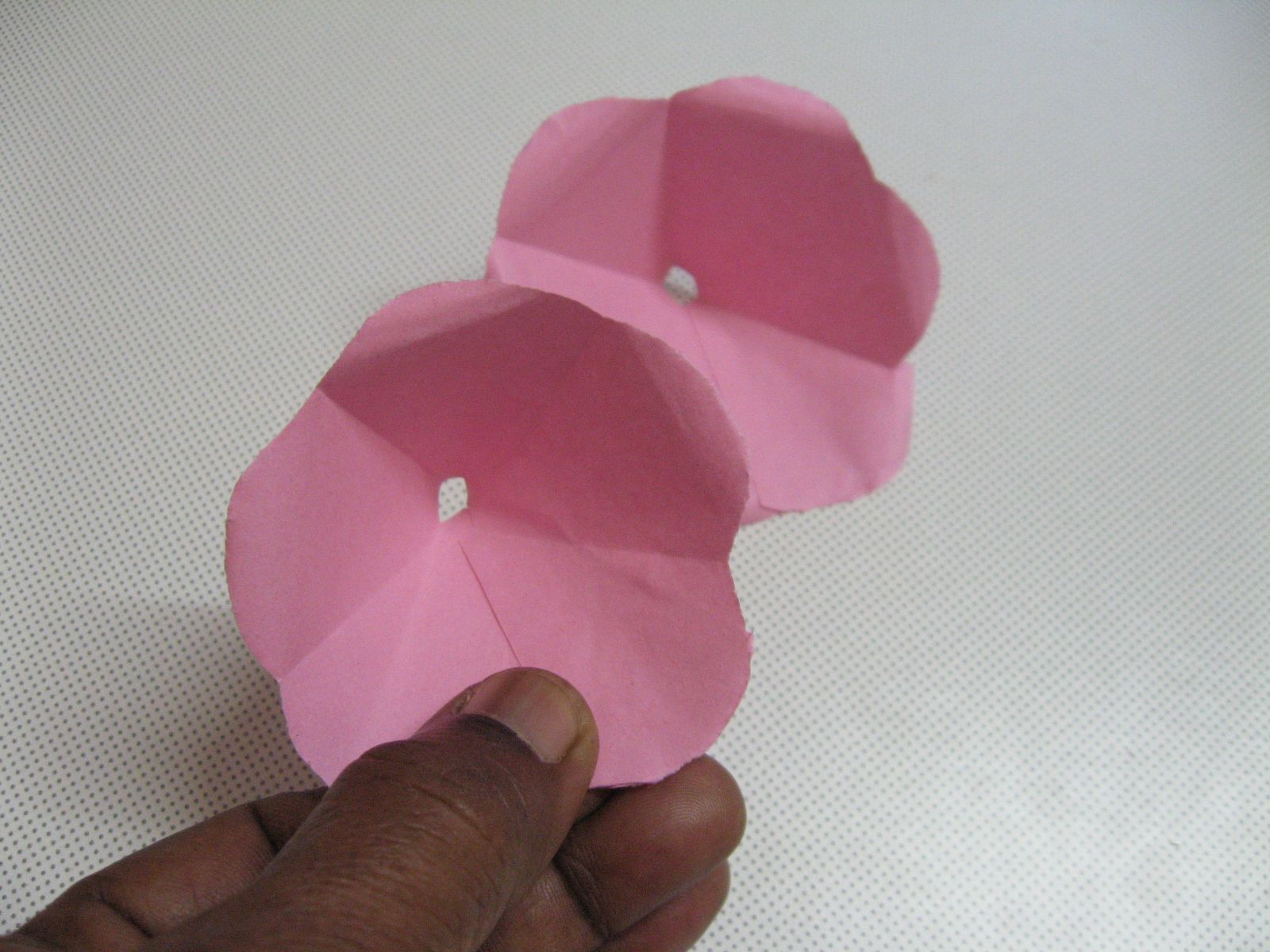 How to Make Real Looking Paper Roses : 7 Steps (with Pictures ...
