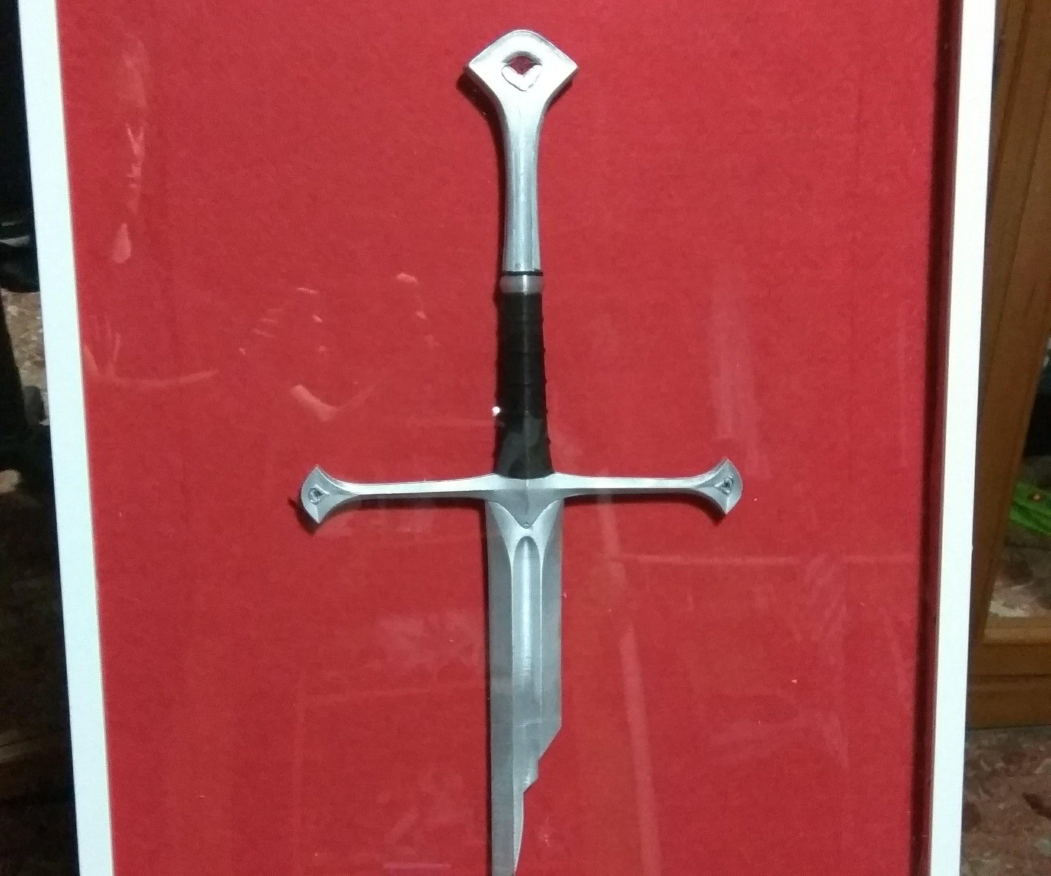 Frame to Wall Display Case 10 Steps Instructables