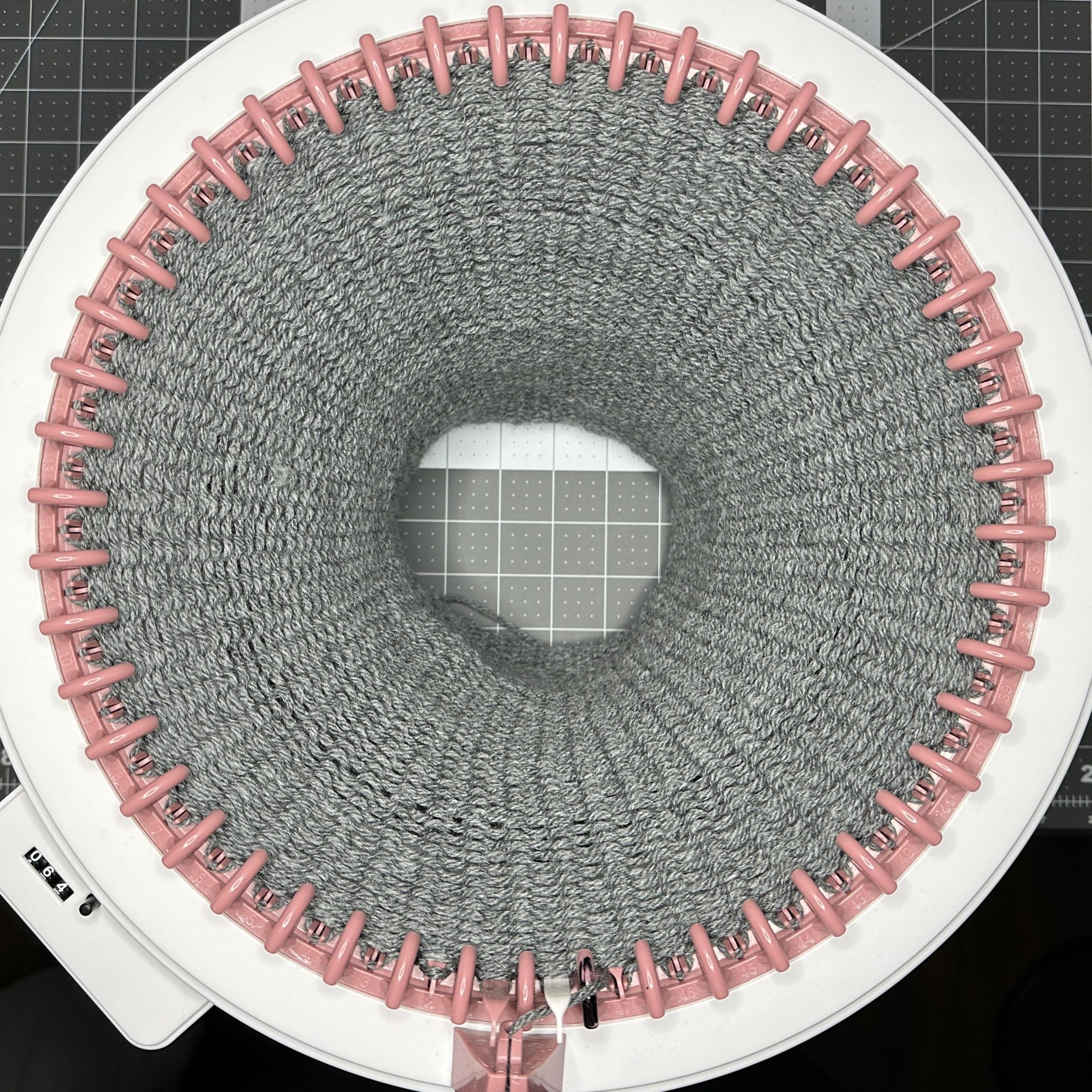 The 20 Minute Knitting Machine Beanie : 18 Steps (with Pictures ...