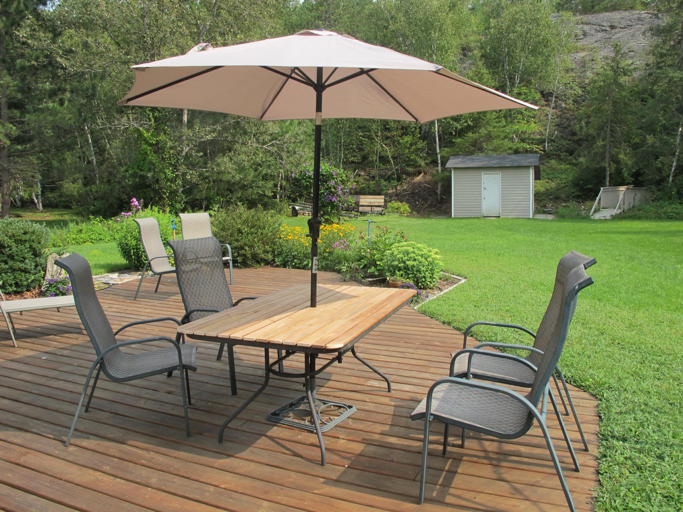 Wood Replacement for Glass Patio Table : 4 Steps (with Pictures