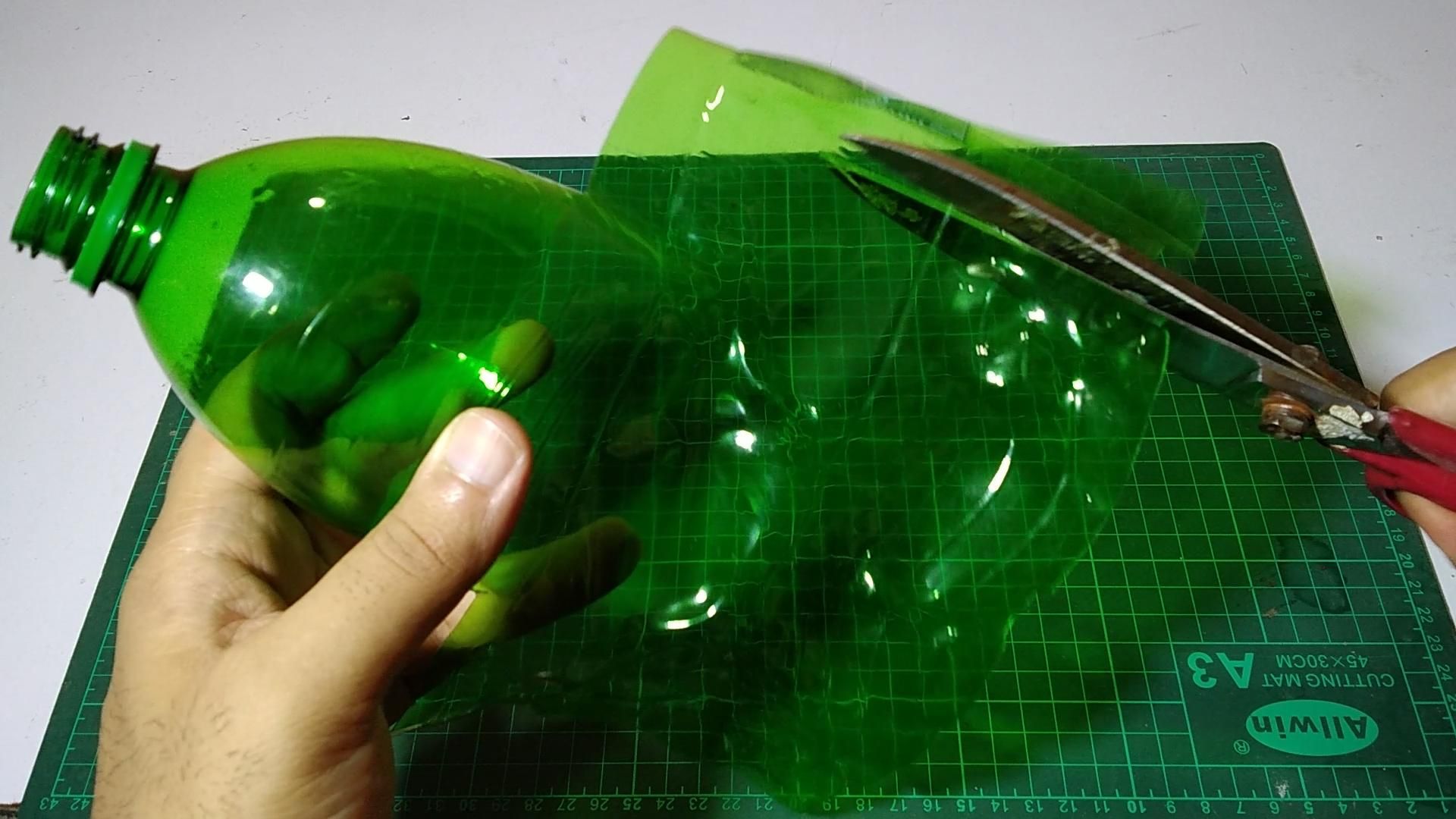How to Make Broom From Plastic Bottle : 3 Steps - Instructables