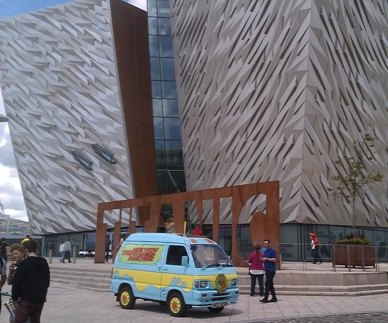 SCOOBY DOO VAN