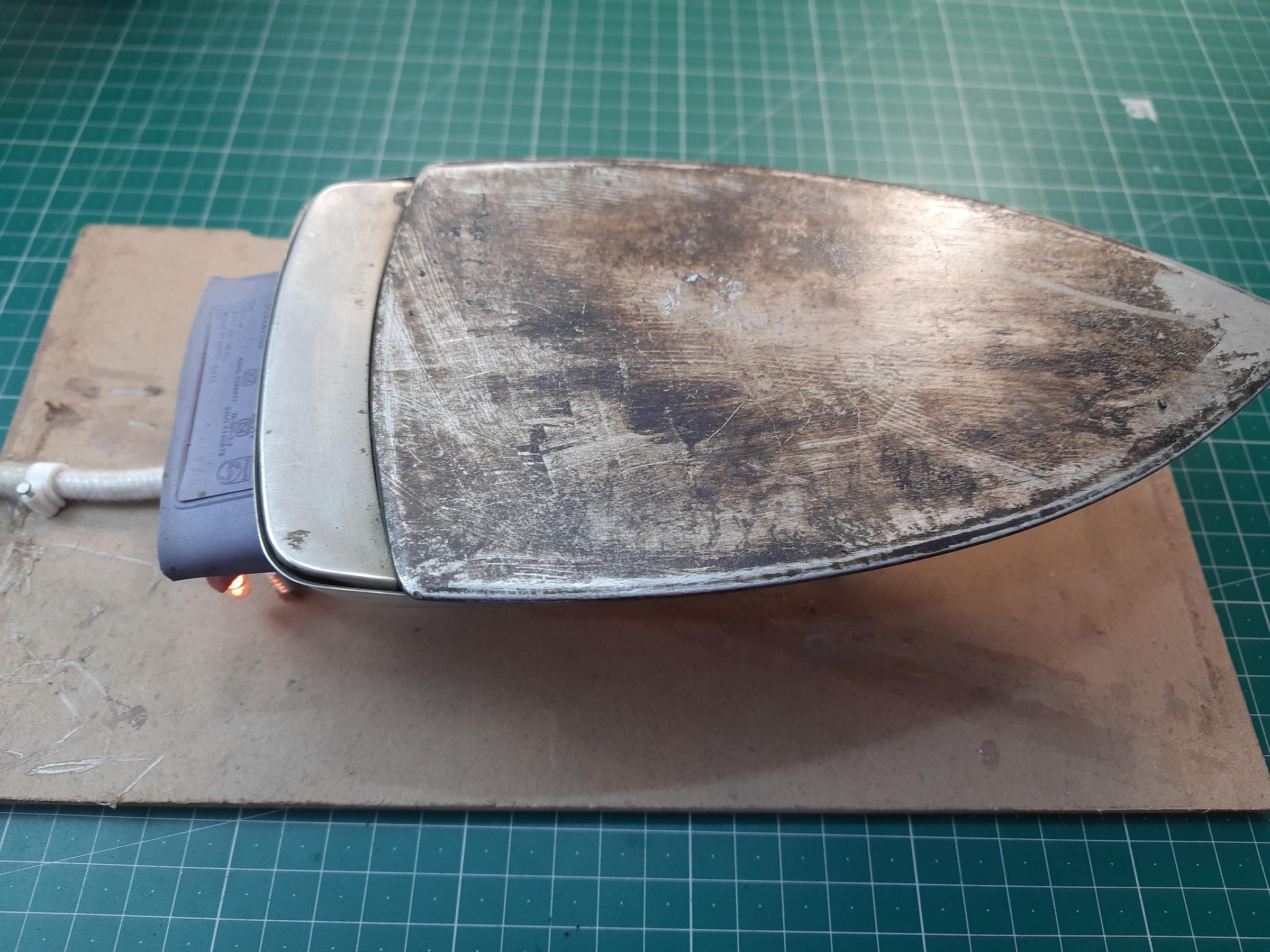PCB Soldering Reflow Hot Plate! a Good Idea? 7 Steps Instructables