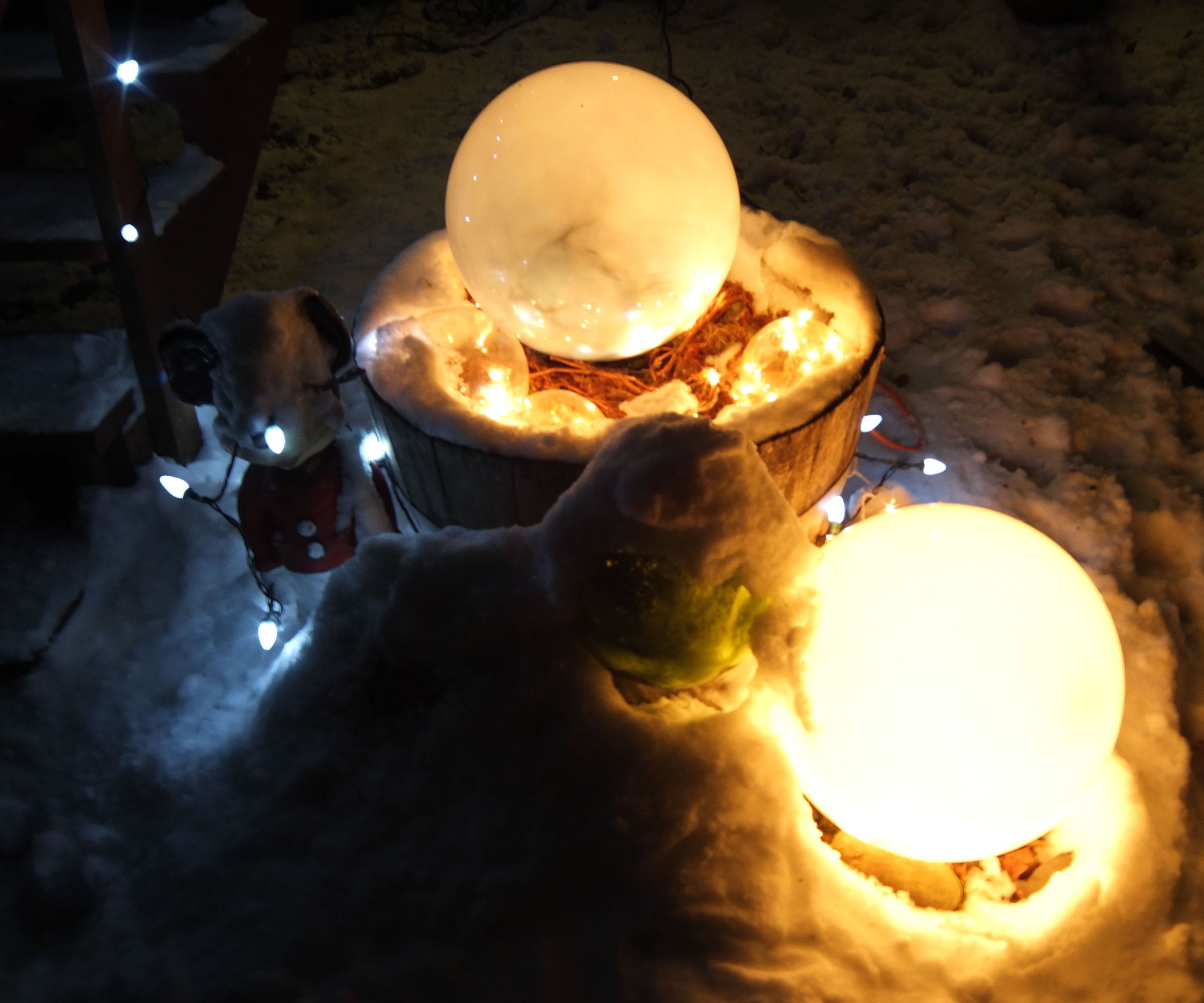 Glourious Glowy Globes 