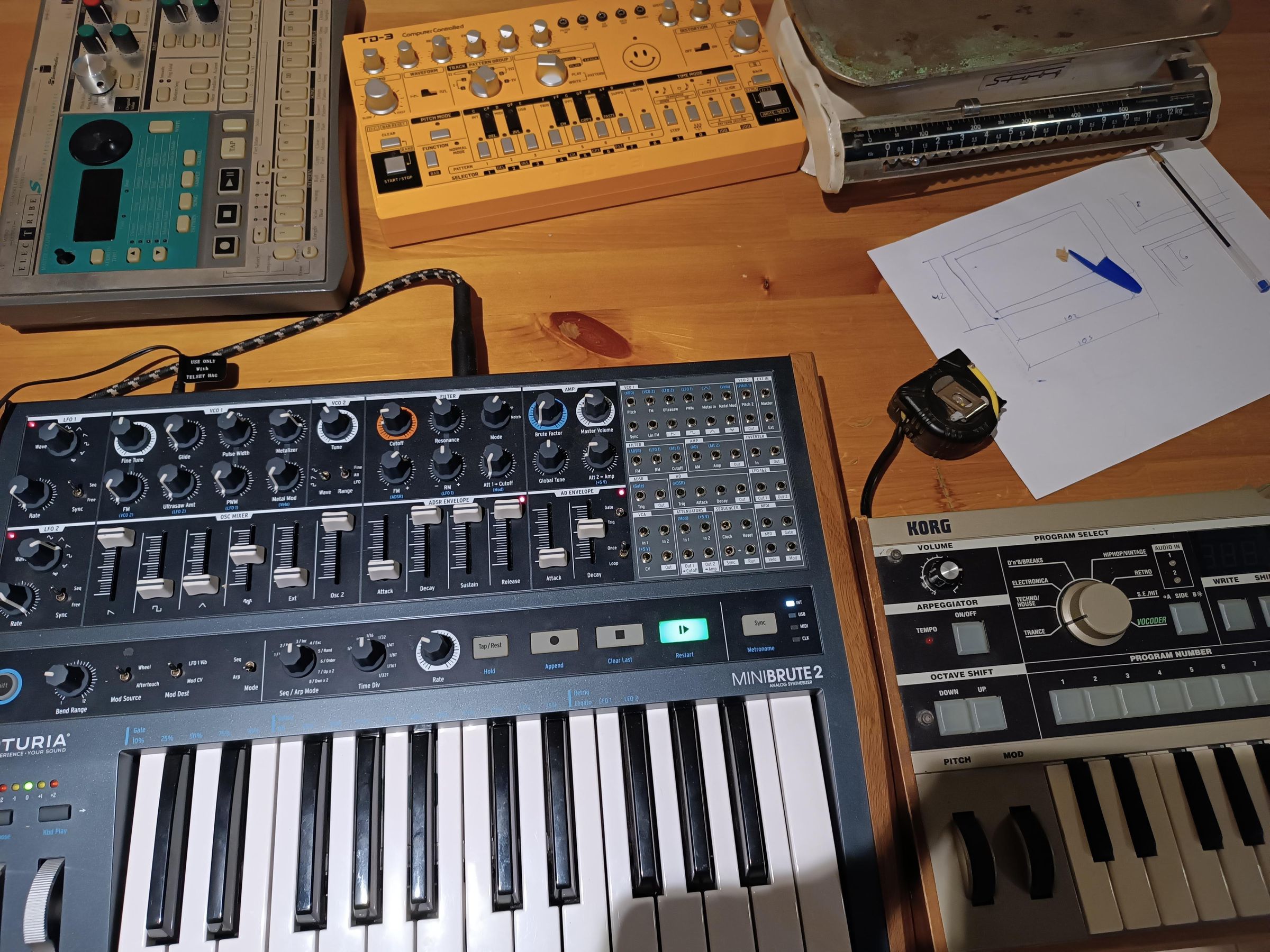 Busking Synth Case Full Portable Autonomous Setup 9 Steps (with