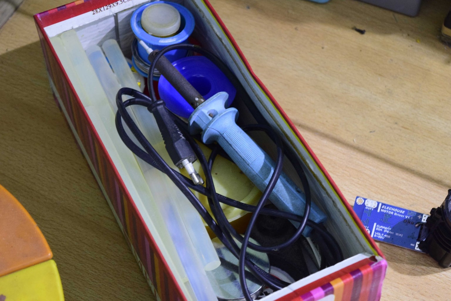 Setting Up the Perfect Electronics Workplace : 16 Steps (with Pictures ... Circuit Diagram