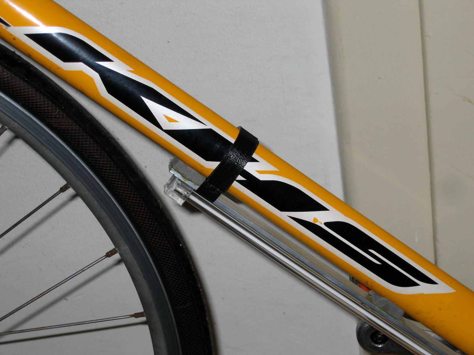 DIY Glow Ground Effects Lights for Your Bike! 8 Steps (with Pictures