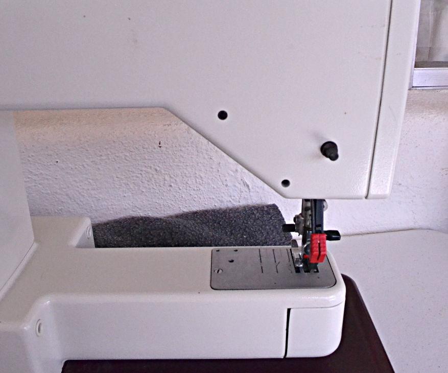 Replacing the Presser Foot Lifter on a Pfaff 1200 Sewing Machine