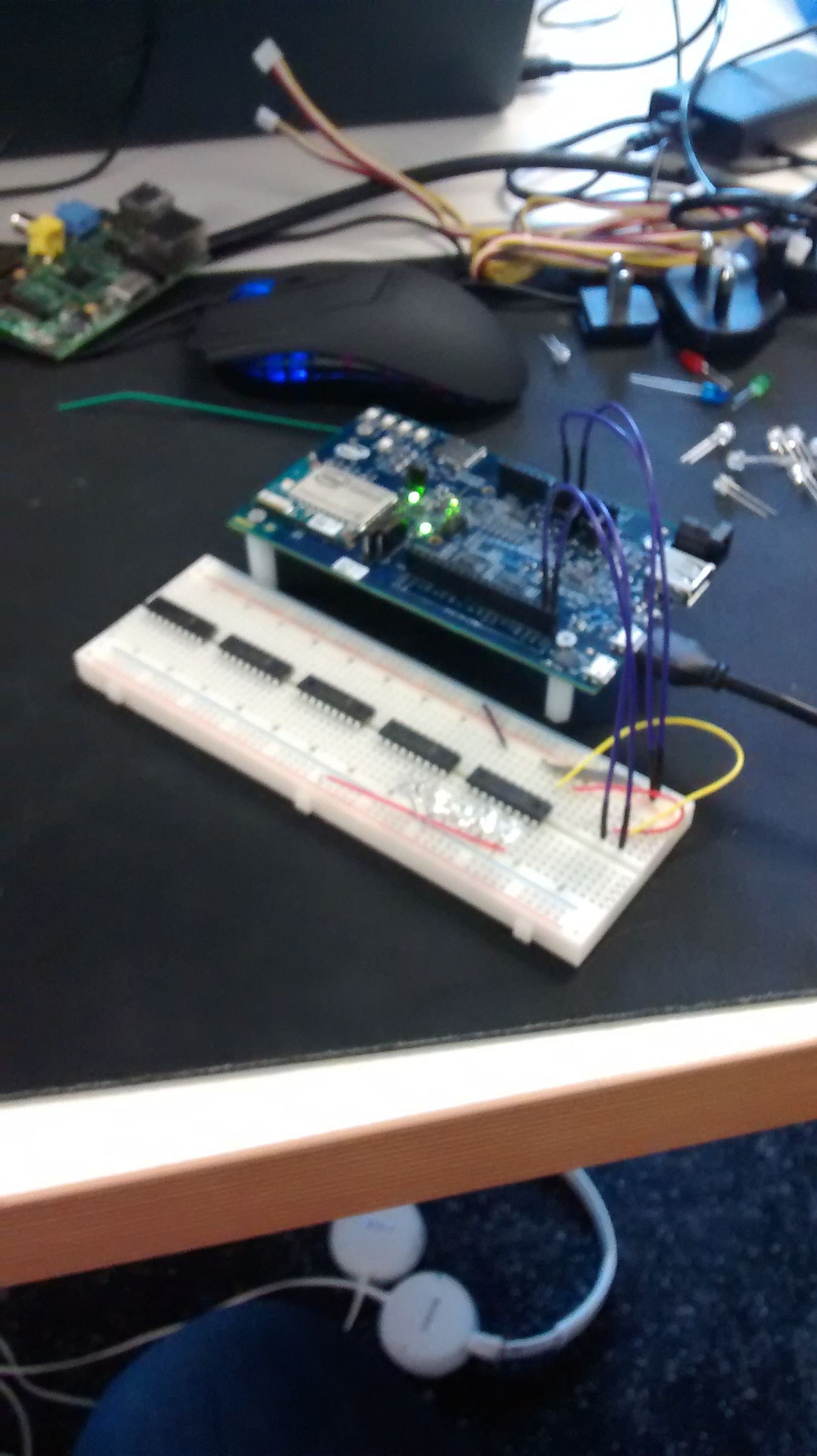 Binary Wall Clock 3 Steps Instructables