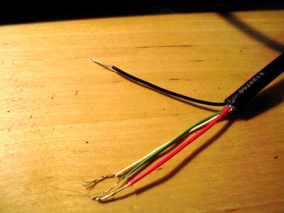 Pinout the Console Cable