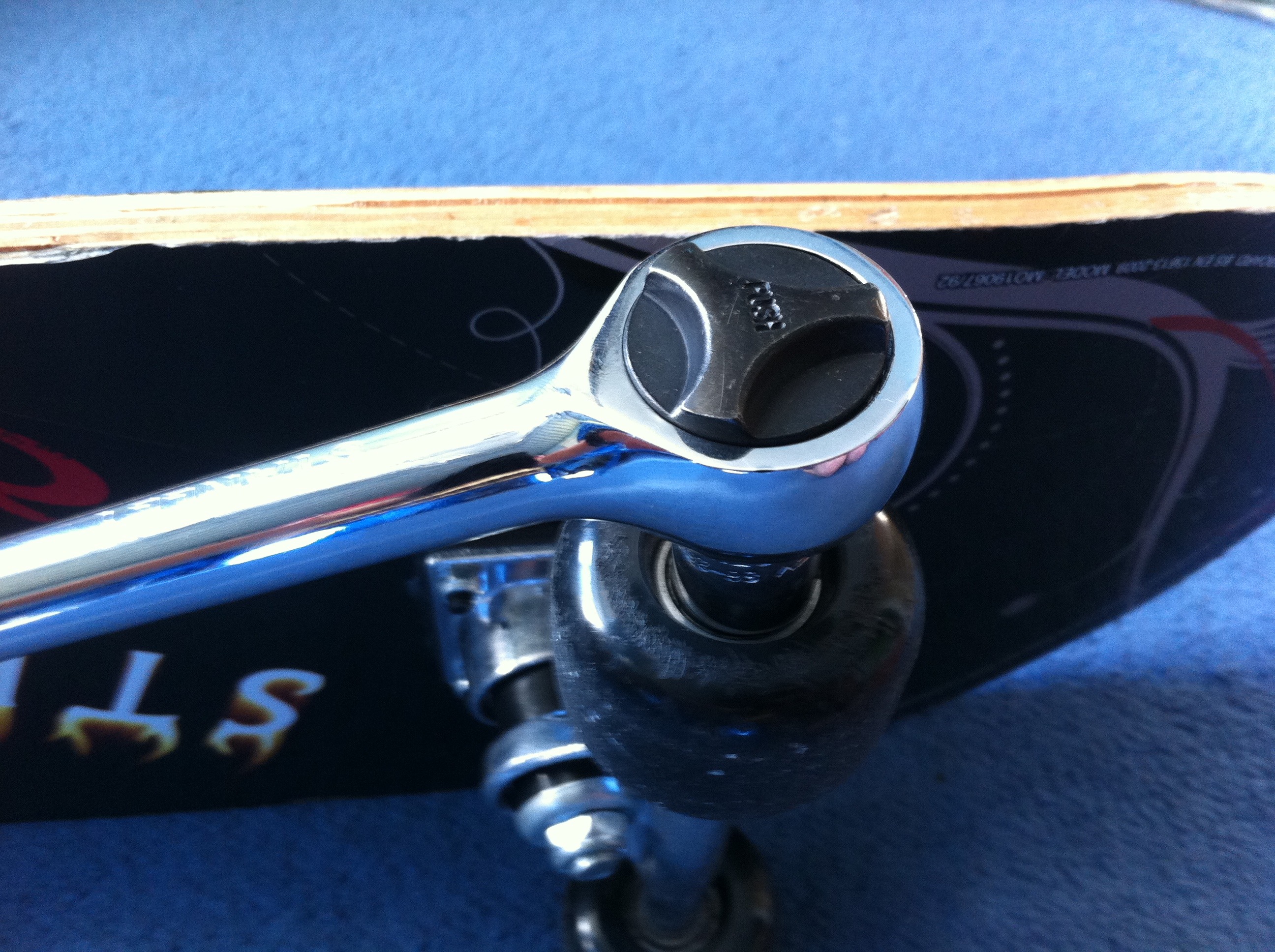Replace Skateboard Bearings 4 Steps (with Pictures) Instructables