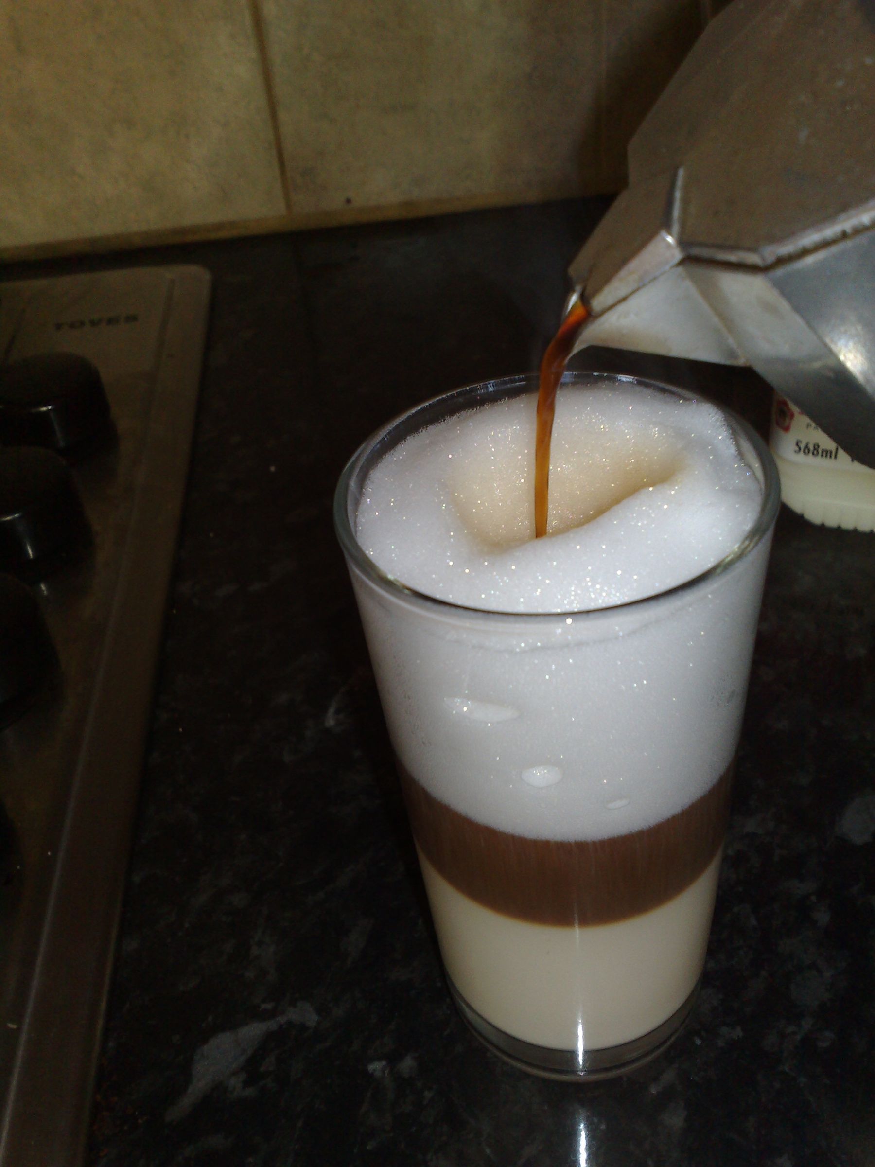 Easy, Impressive Looking, Layered Caffe Latte 7 Steps Instructables