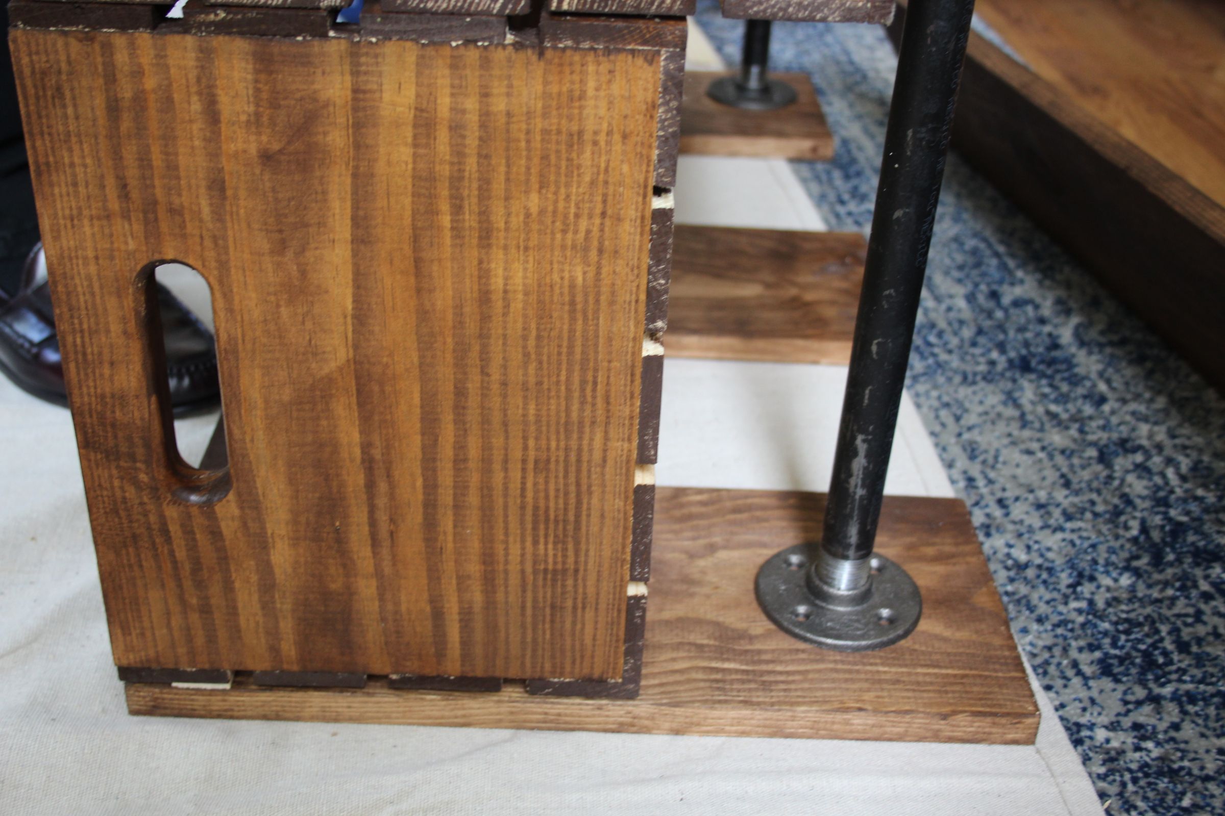 Wood & Industrial Pipe Hall Tree DIY 7 Steps (with Pictures