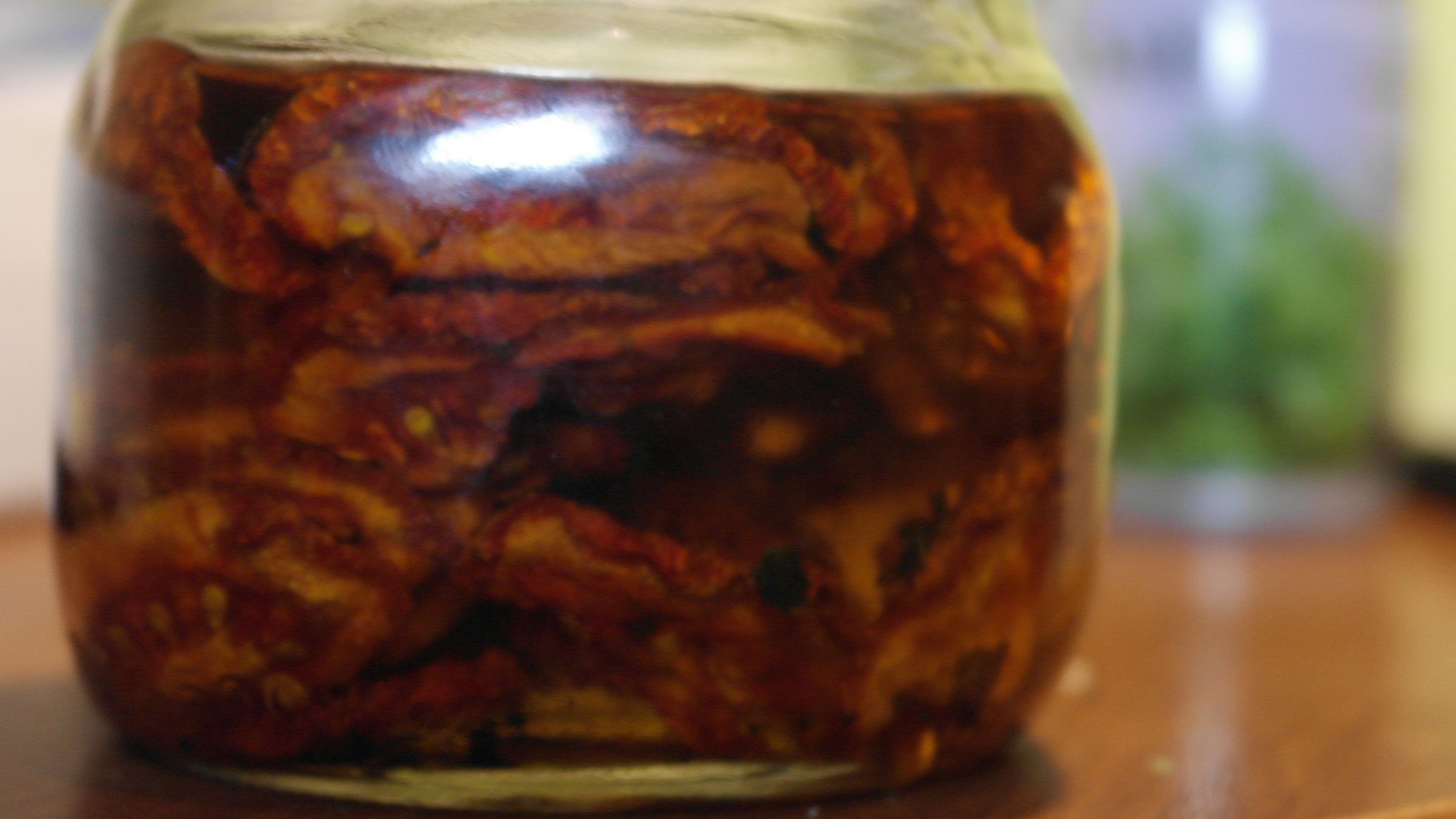 Backpacking and Survival Tip. How to Make Dehydrated Food Tomatoes Great for Prepping