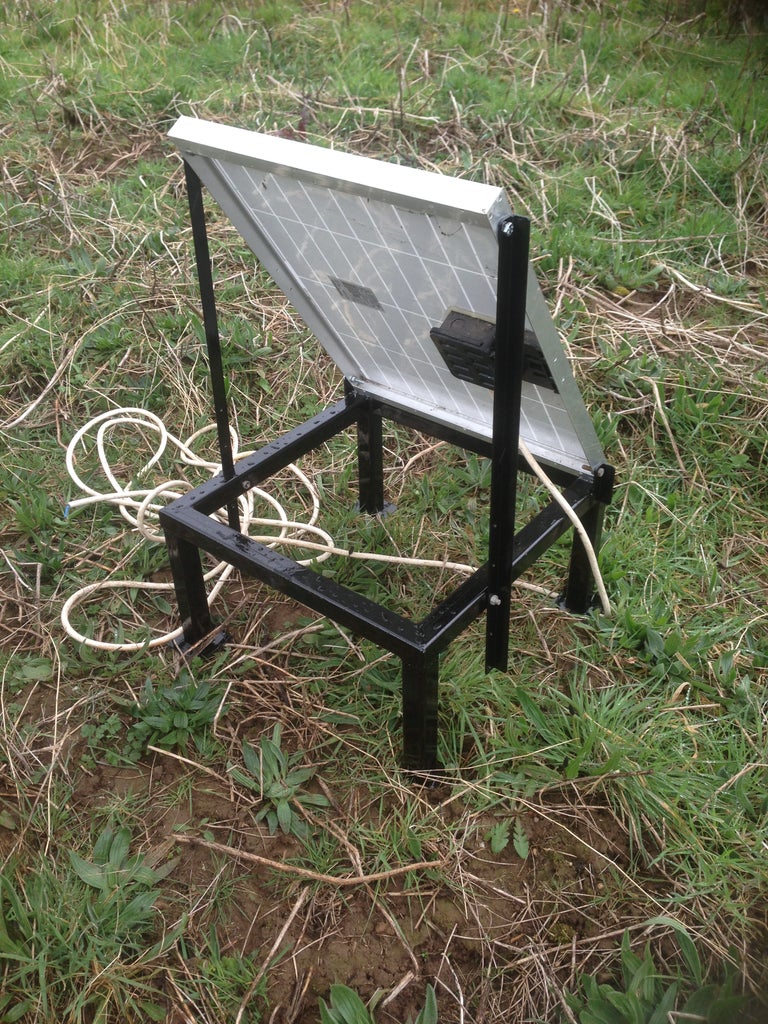 Mounting the Solar Panel