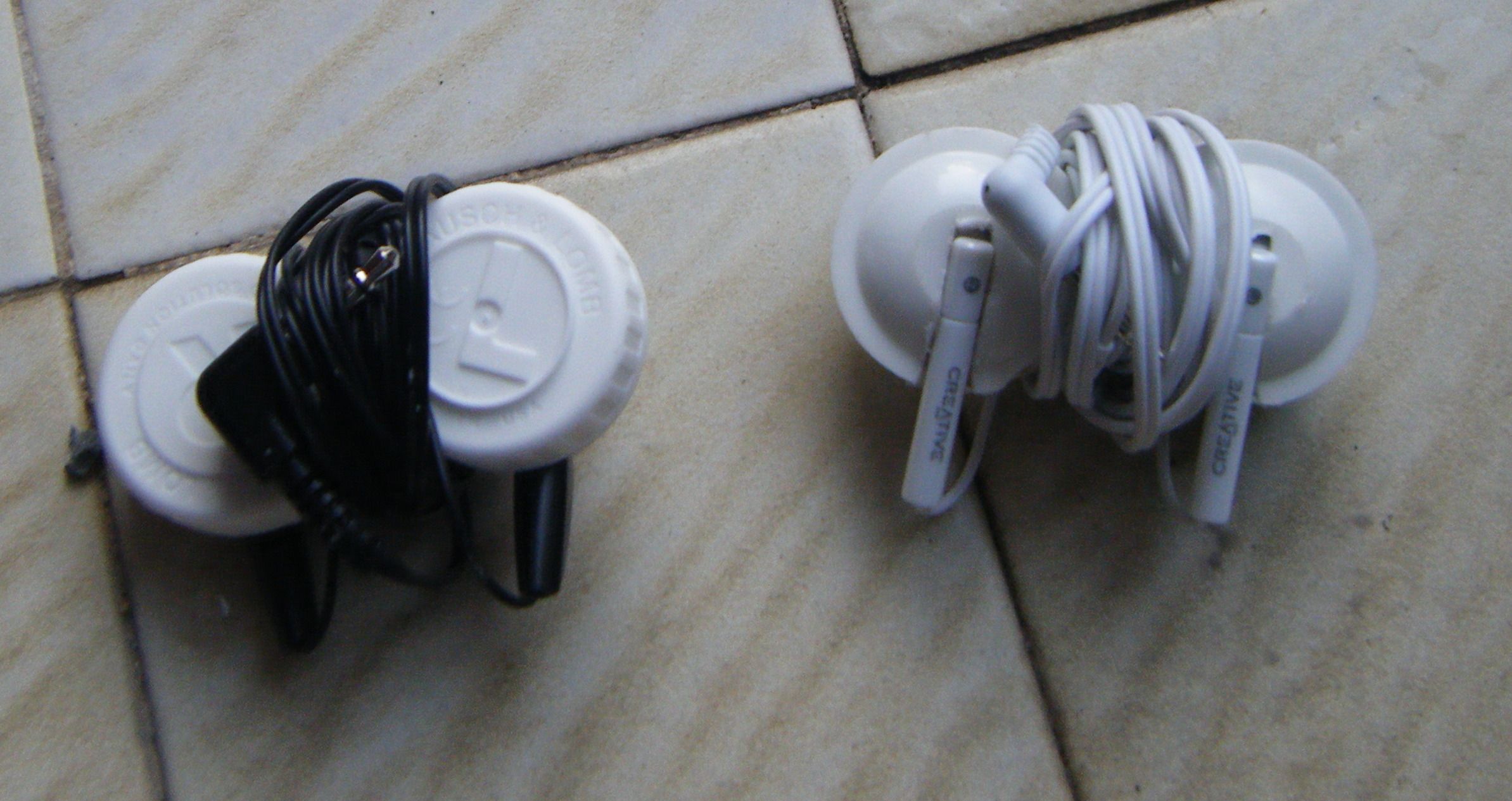 Ear Bud Case From a Contact Lens Case (with Pictures) - Instructables