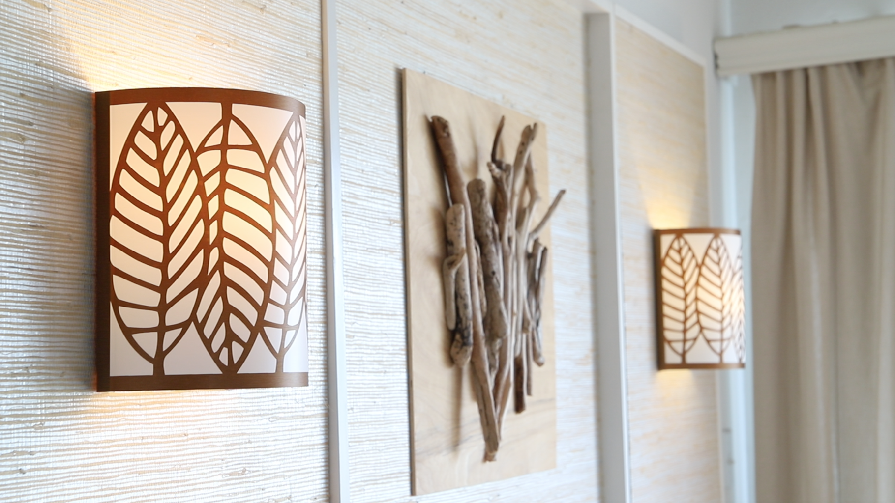 DIY Plug in Wall Sconce With Interchangeable Shades 7 Steps