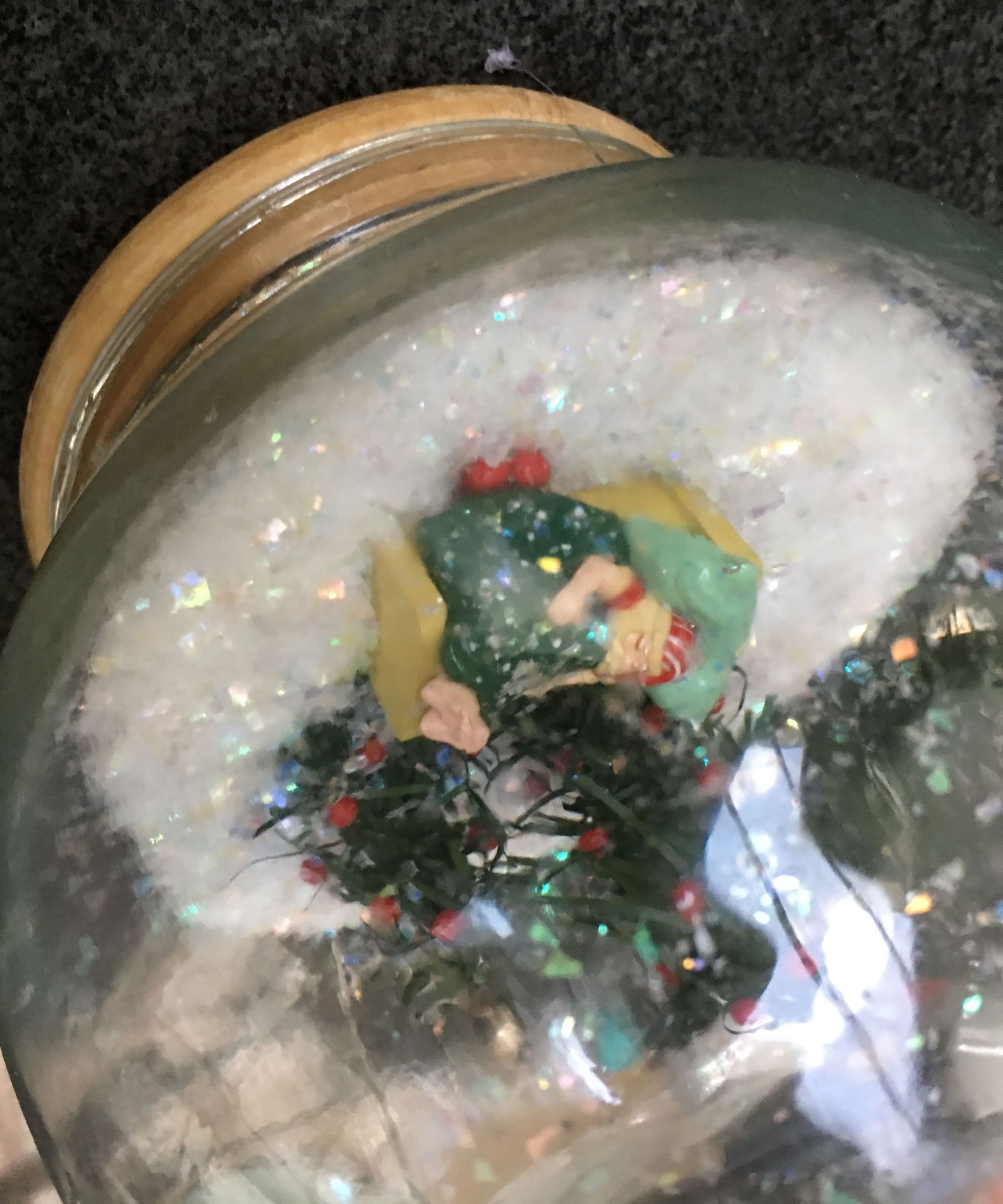 Santa Dreaming Snowball