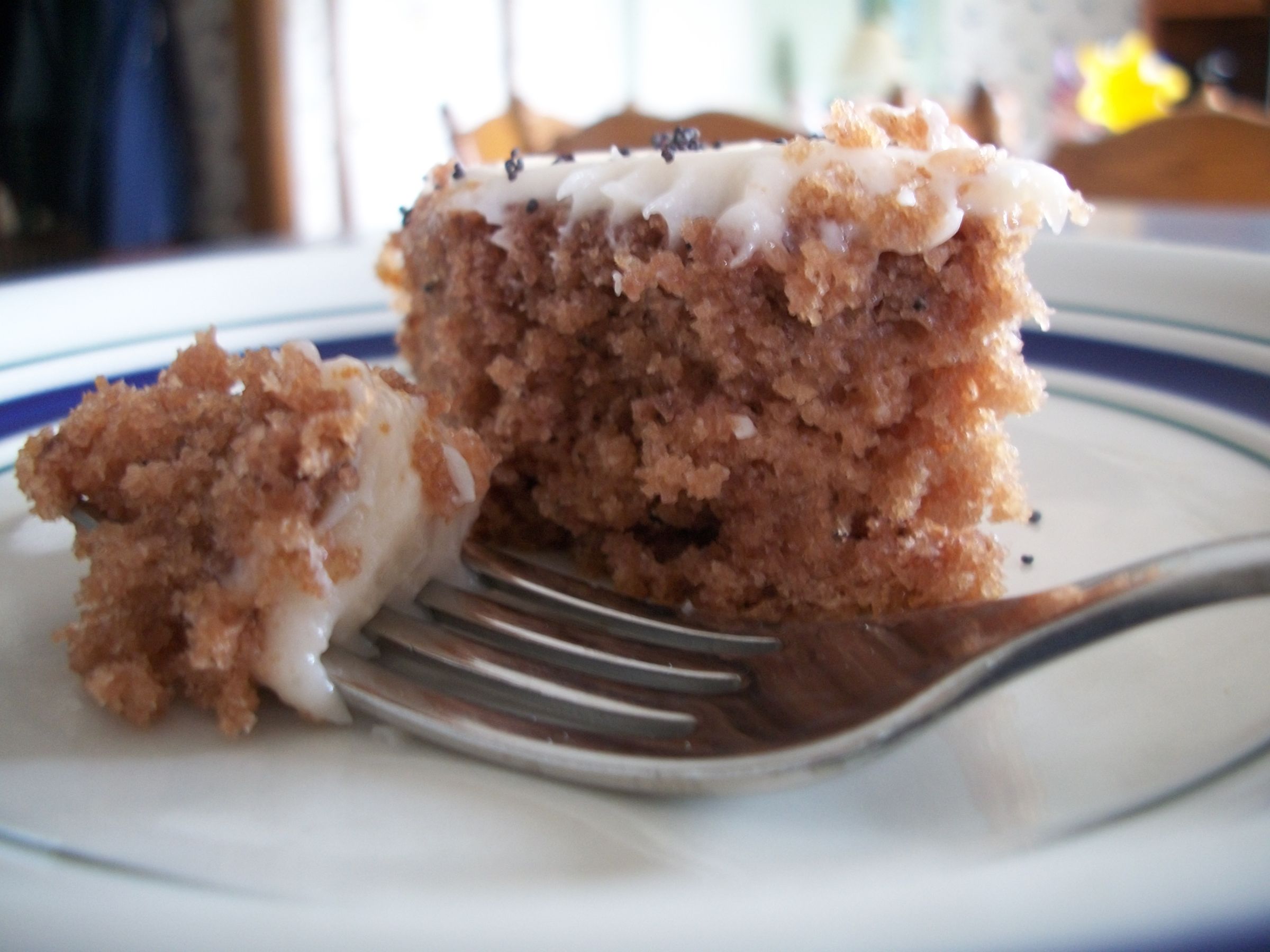 Poppy Seed Strawberry Cake Bars