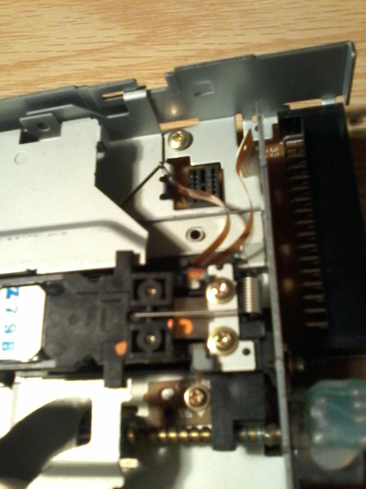 Taking Apart a Floppy Disk Drive : 16 Steps (with Pictures) - Instructables