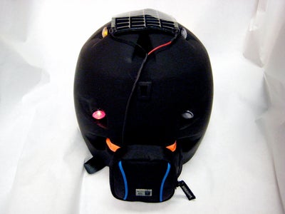 The Green Helmet (Solar Powered, Safety Lit, Weatherproof Bike Helmet.) 