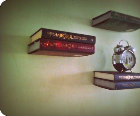 Hanging book shelf