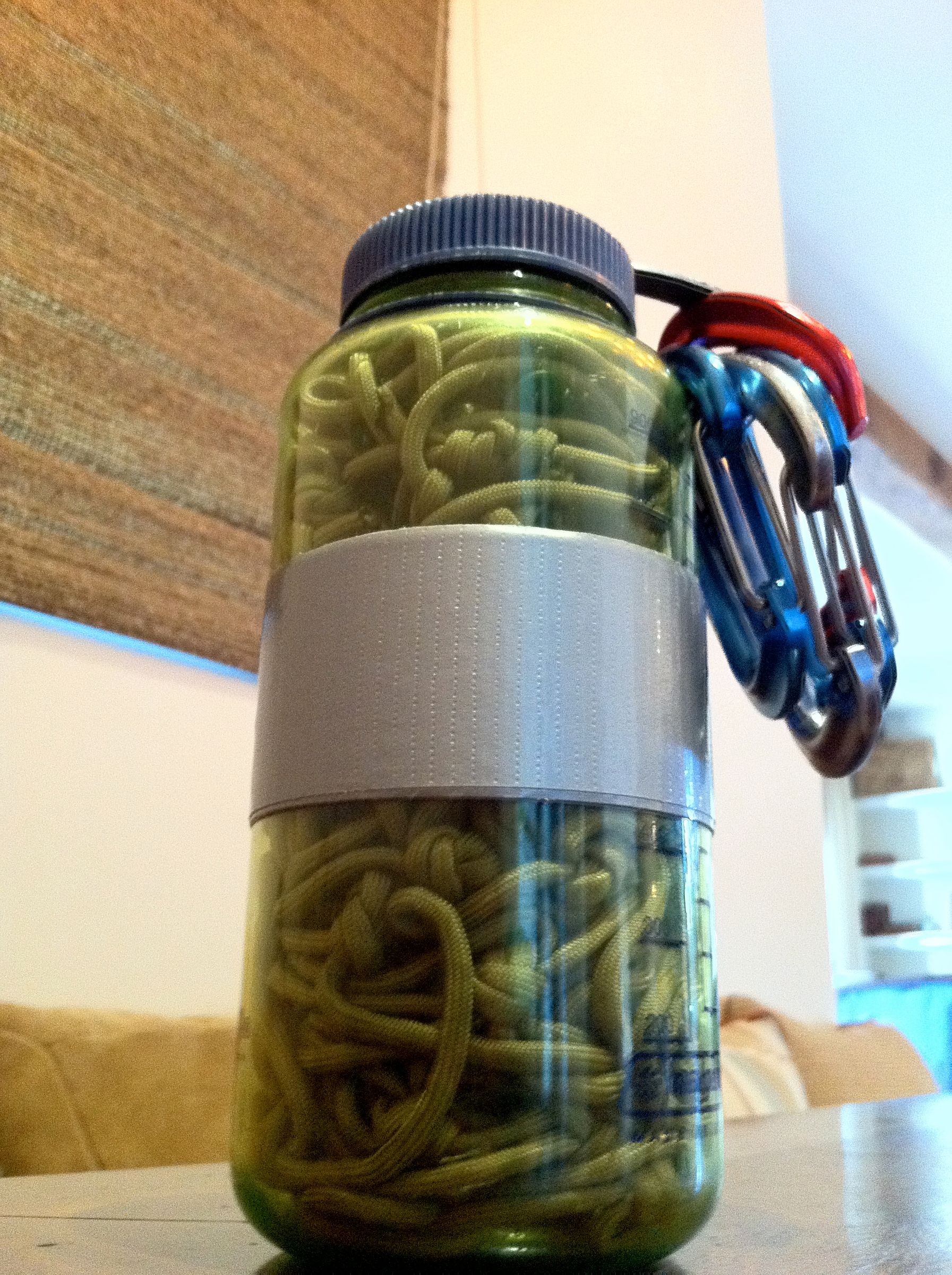 Multiuse Paracord Hammock in a Nalgene