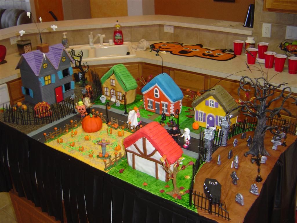 Animated Halloween Cake