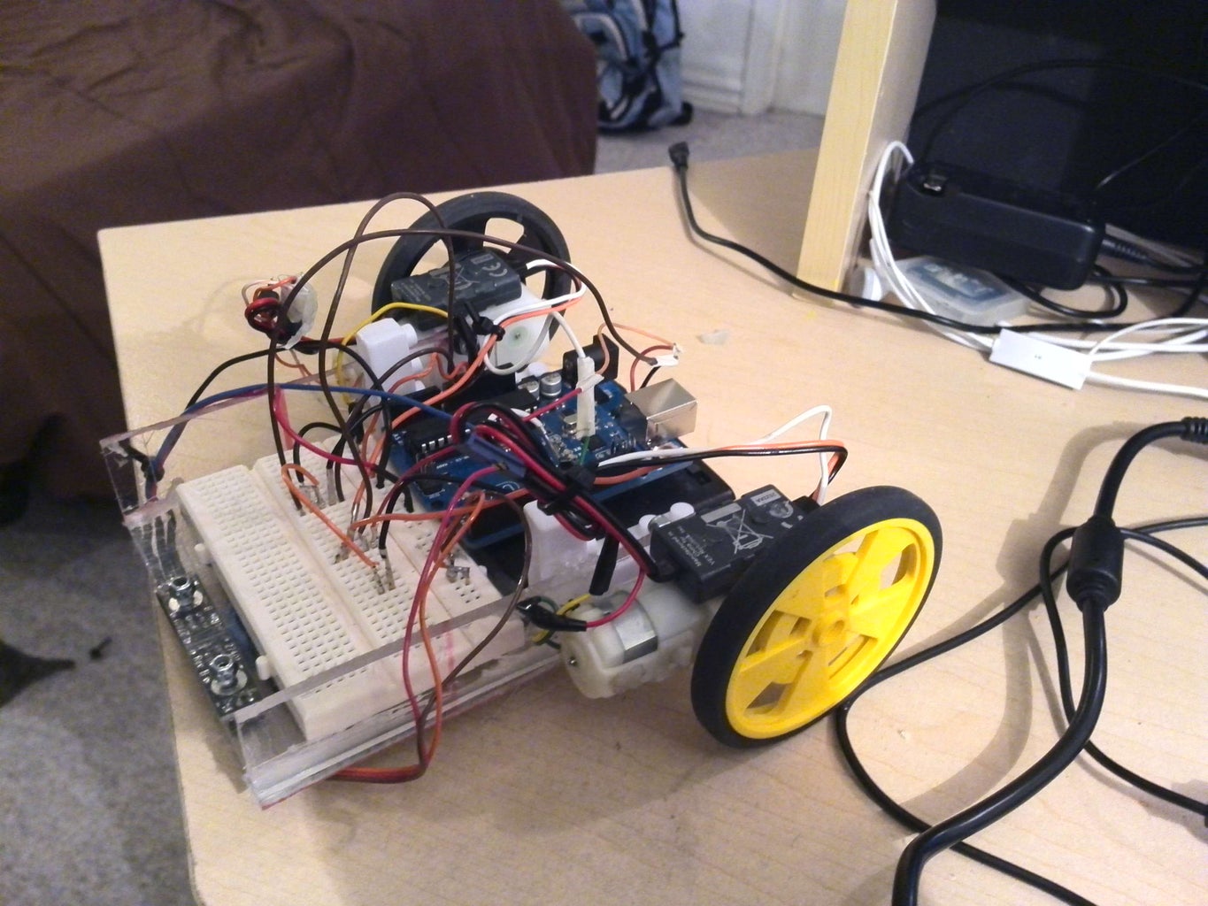 Extremely Simple Line Following Robot With Arduino : 5 Steps ...