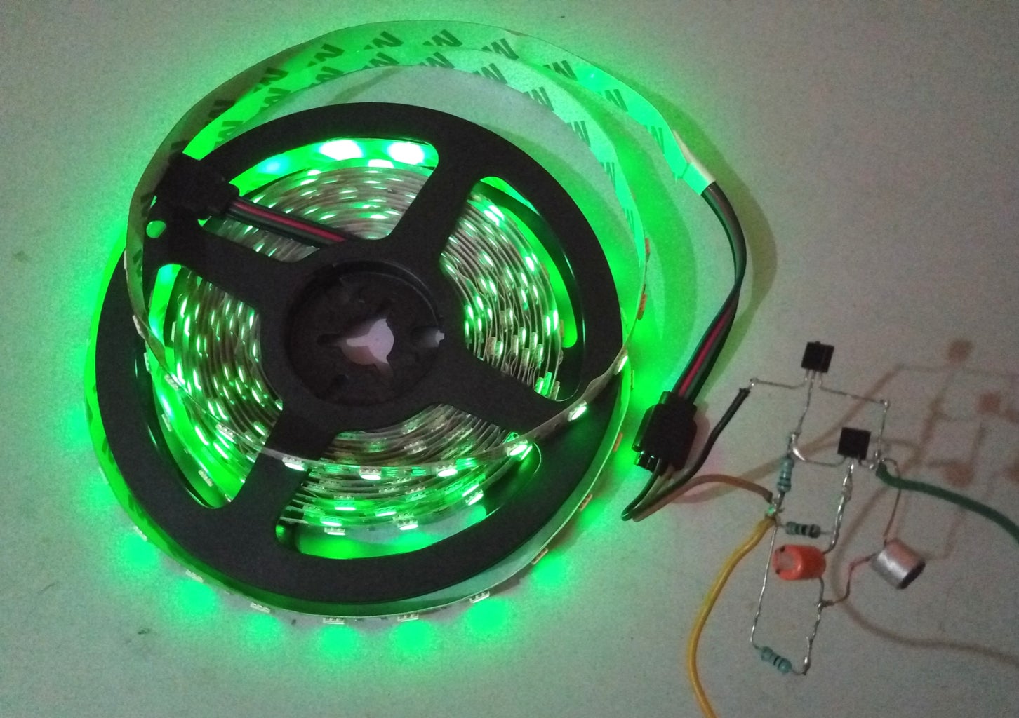 Sound Reactive LED Strip : 7 Steps Circuit Diagram