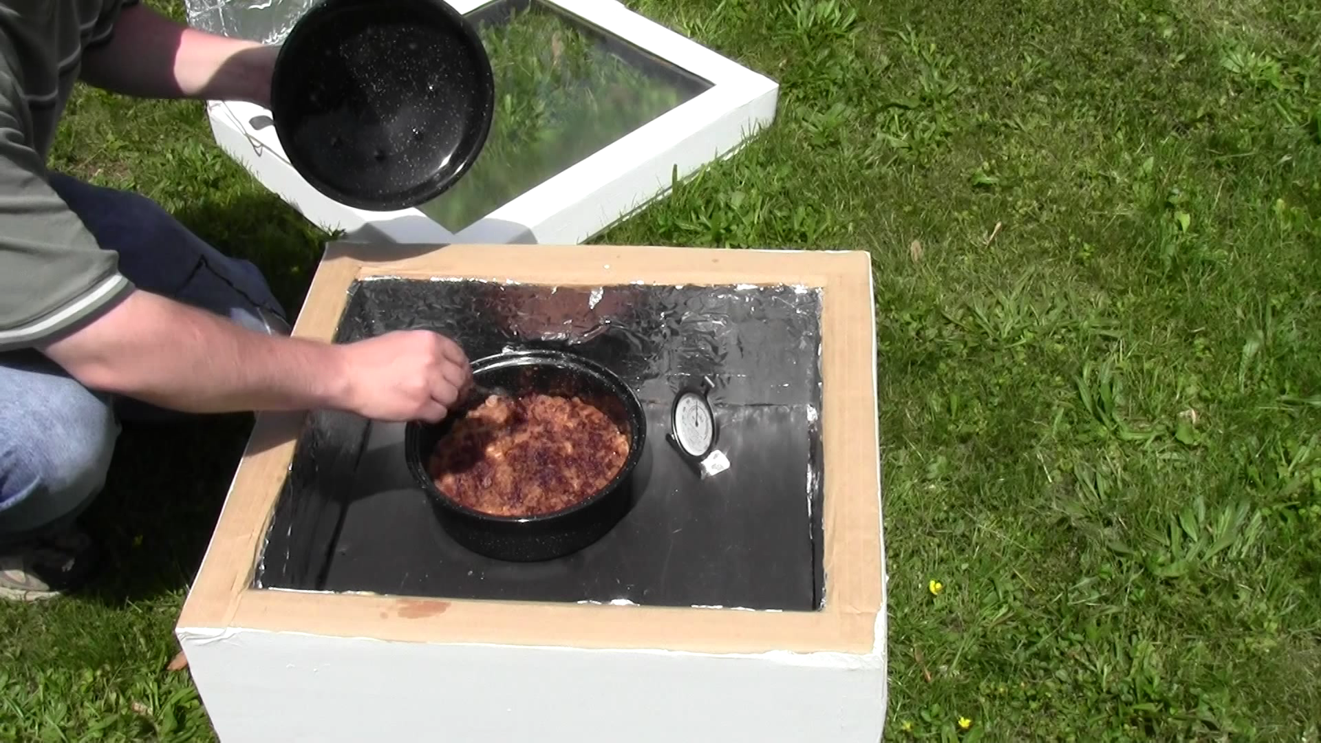 How to Make Apple Pie in a Solar Box Oven