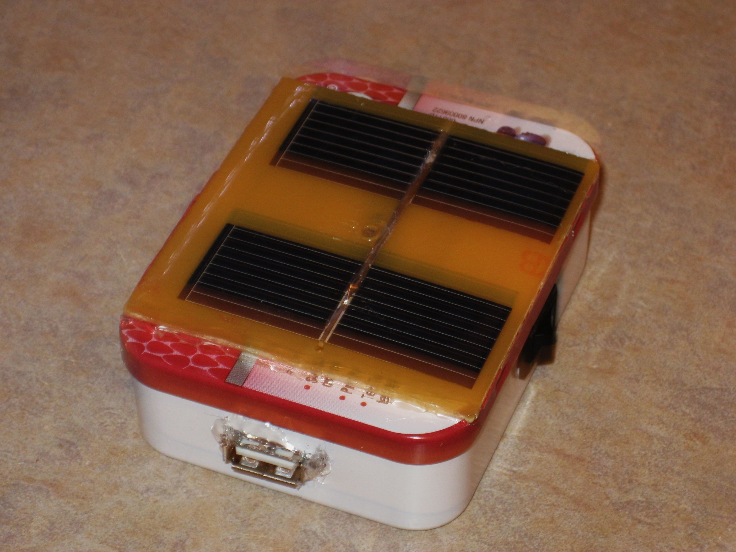 Smart Mint the Solar Phone Charger