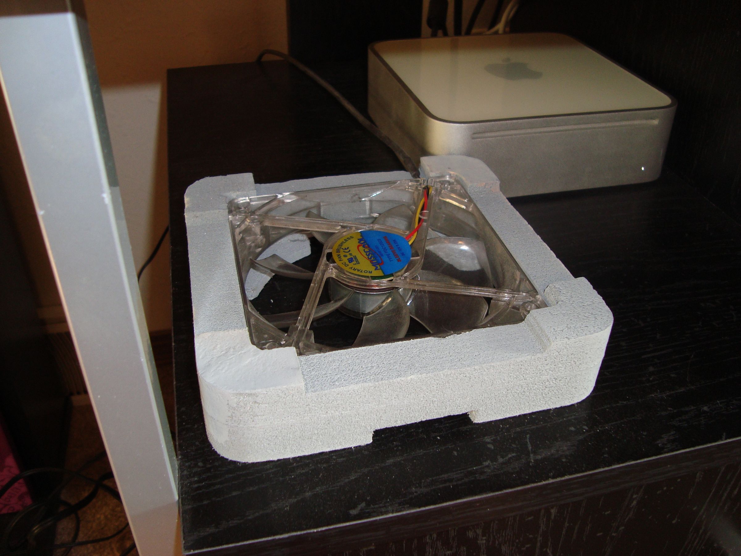 Apple Mac Mini Cooler (Made With Drawer Slide CNC) 4 Steps (with