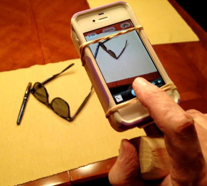 Hand Grip for One Hand IPhone Photos