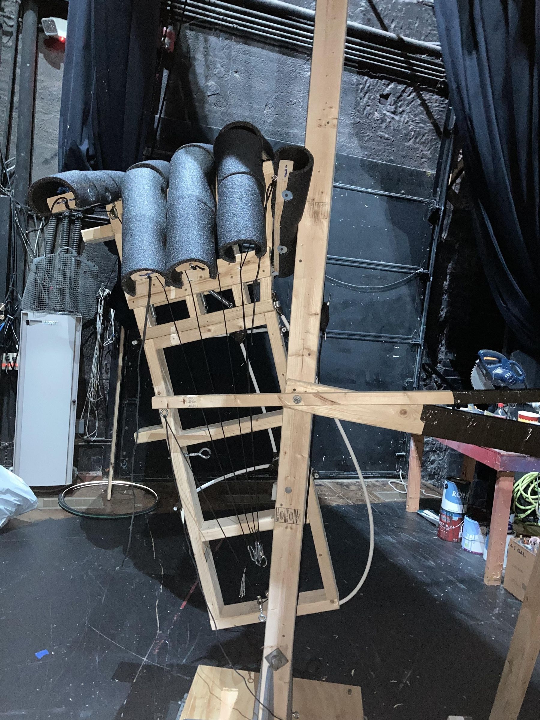 Hook Up the Rigging for the Hand