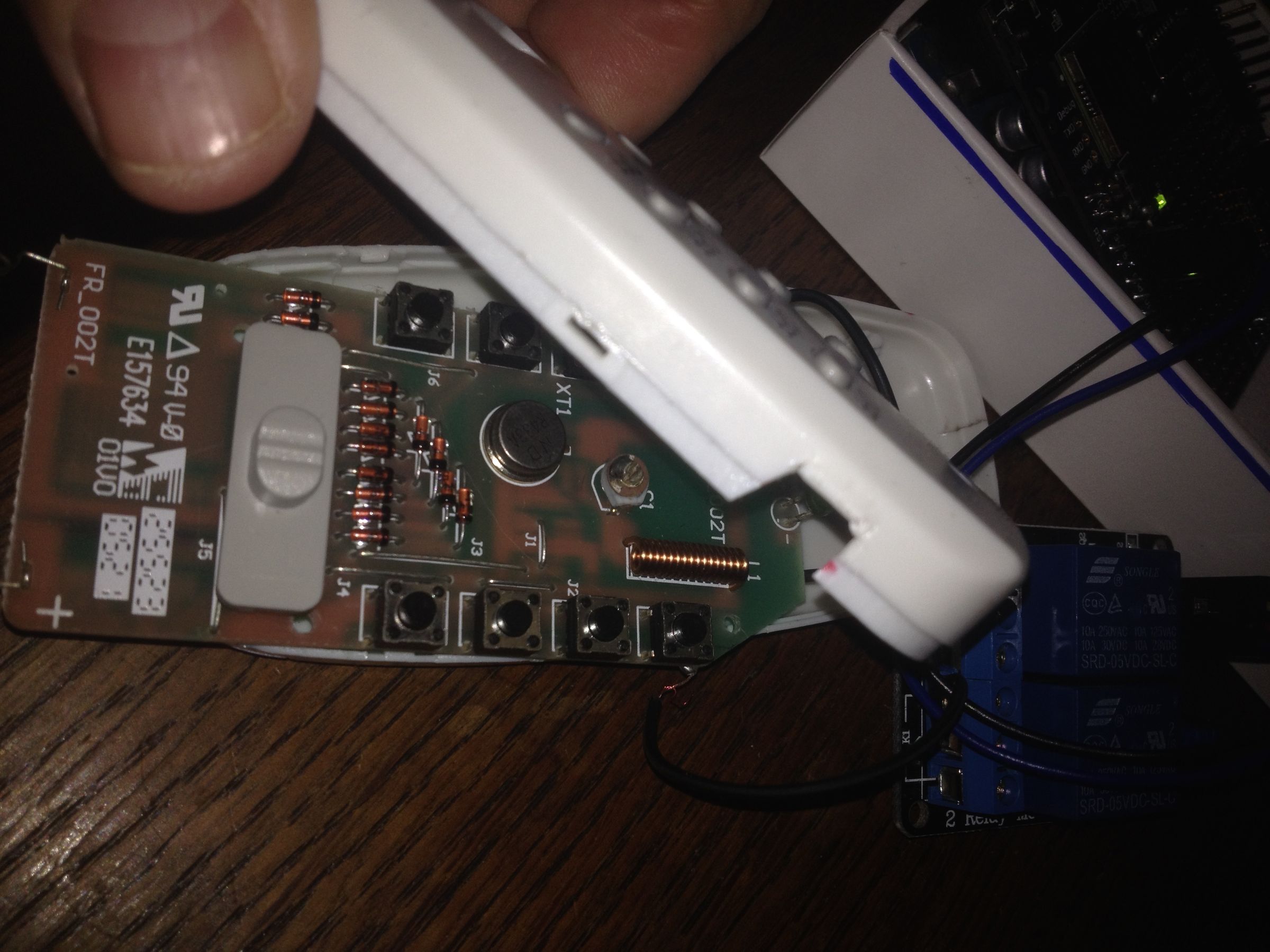 Christmas Tree Lights Controlled by Phone? a Simple of Things
