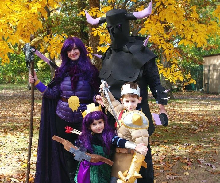 Clash of Clans Raiding Party (Barbarian King, Archer Queen, Witch (with Skeletons) and P.E.K.K.A.